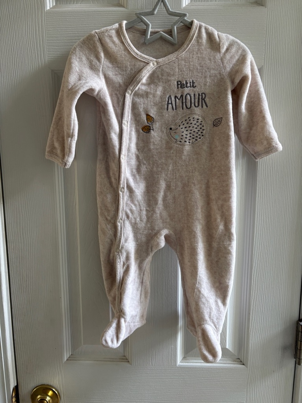Cream 'Petit Amour' Footed Pyjama